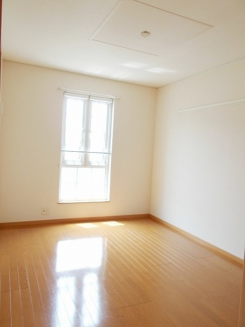 敷地内駐車場あります。