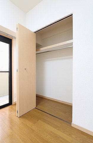 洋服も沢山収納できますね