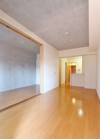 コンクリート調のオシャレなお部屋です