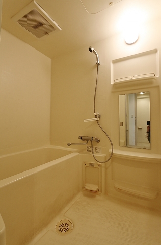 日々の疲れを癒せる浴室です