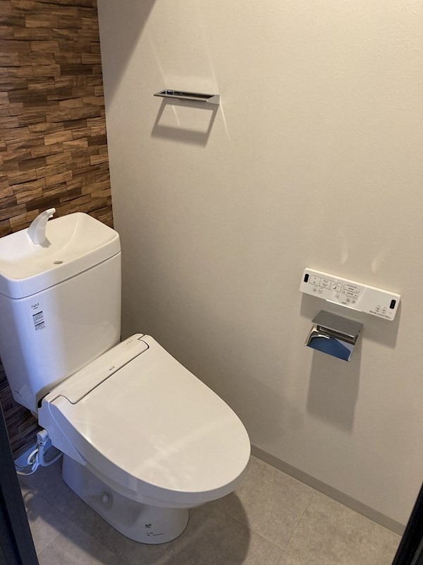 温水洗浄便座付きです