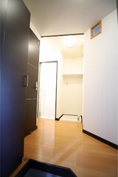 開放感のある玄関でお出迎え