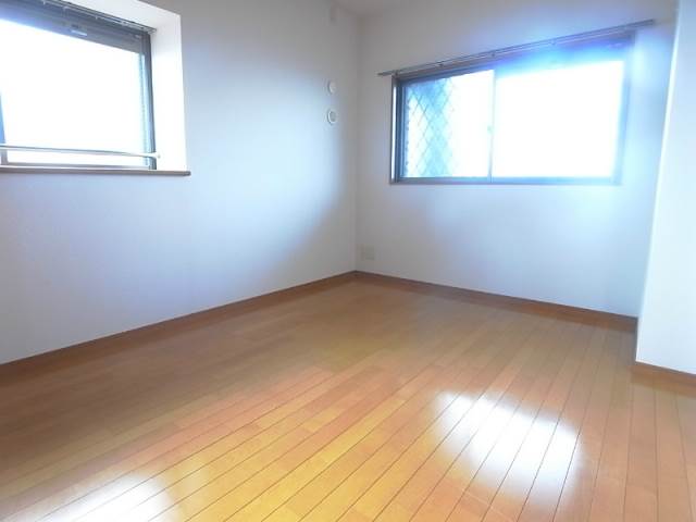 明るいお部屋です