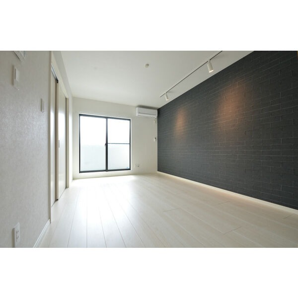 10帖の広々リビングです