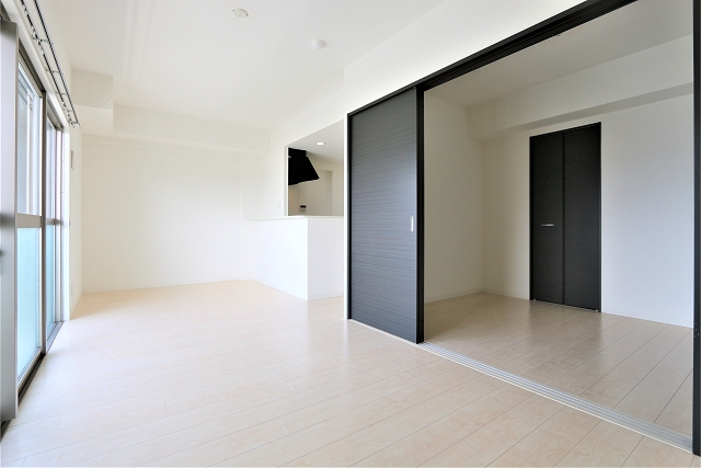 広々リビングでゆっくりお過ごしください