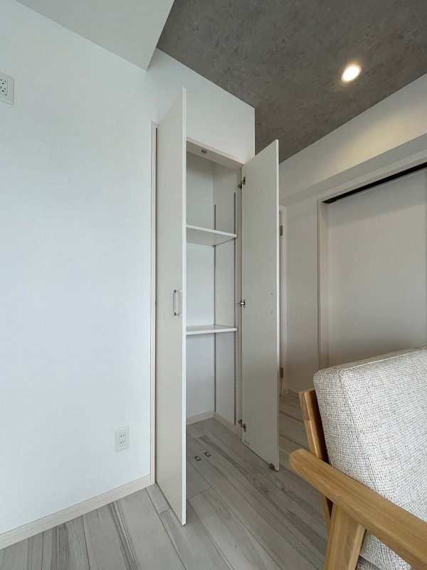 便利な棚がございます♪