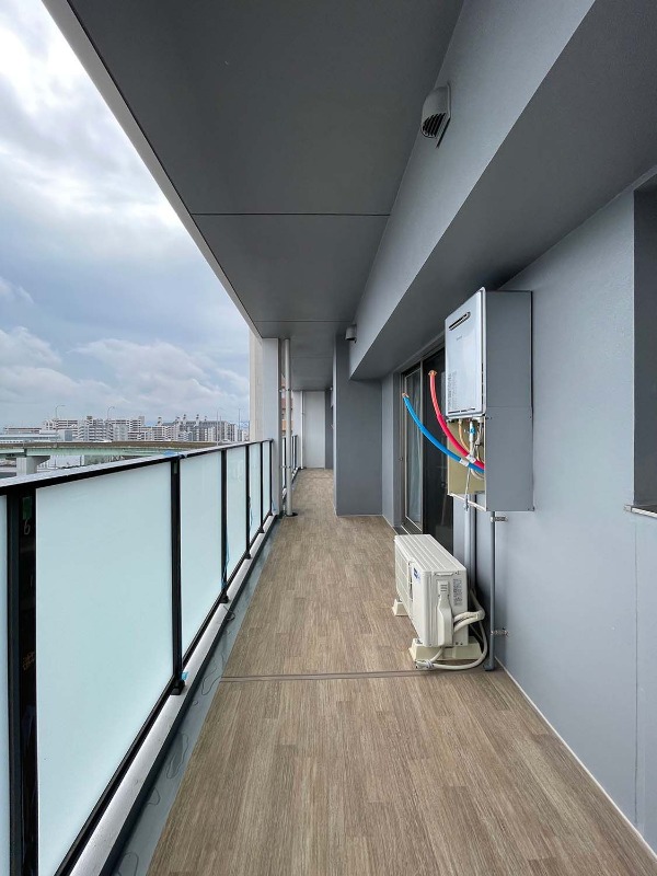 天気の良い日の洗濯物はこちらでされてください