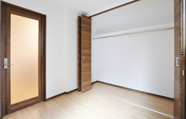 大型収納でお部屋が片付きますね