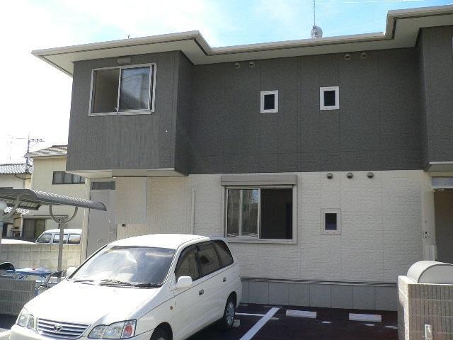 敷地内駐車場空いています