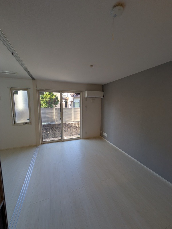 広々リビングでゆったりくつろげますね