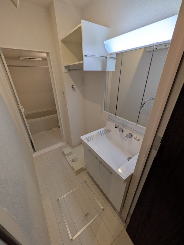 お出かけ前の身支度はこちらでバッチリです