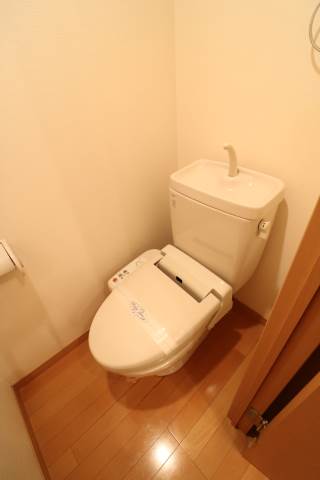 ウォシュレット完備です