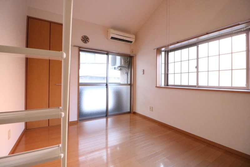 広々としたお部屋です。