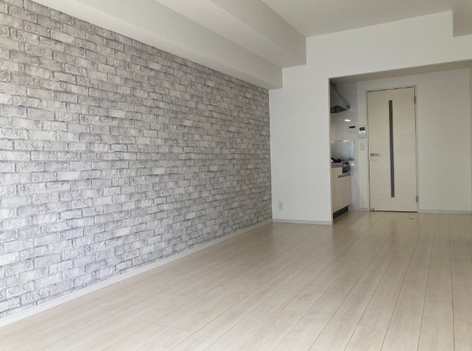 広々リビングでゆっくりお過ごしください