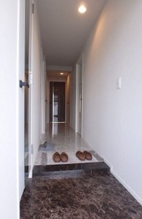 広くて綺麗な玄関ですね