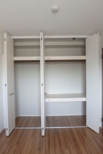 収納力抜群のクローゼットですね