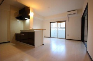 １３帖の広々リビングは家具の配置も困りません