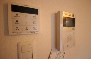 モニタ付きで来客時も安心