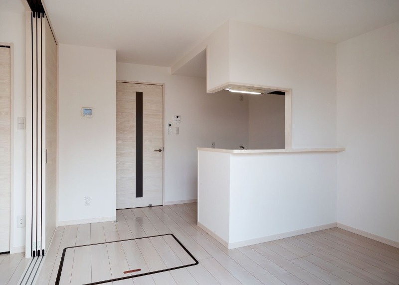 白基調のリビング