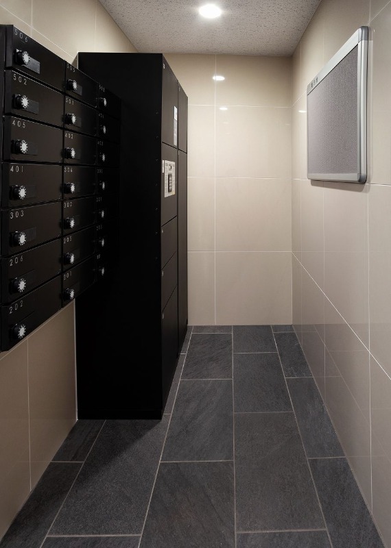 嬉しい宅配ボックス付き