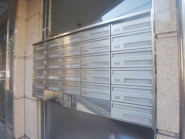 綺麗な集合ポストですね