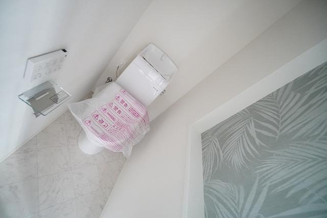 清潔感の溢れるトイレです