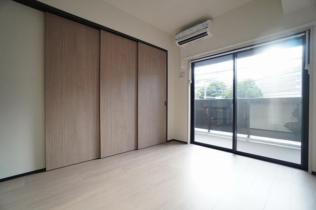 明るいお部屋です