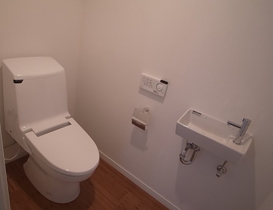 嬉しい温水洗浄便座機能付き