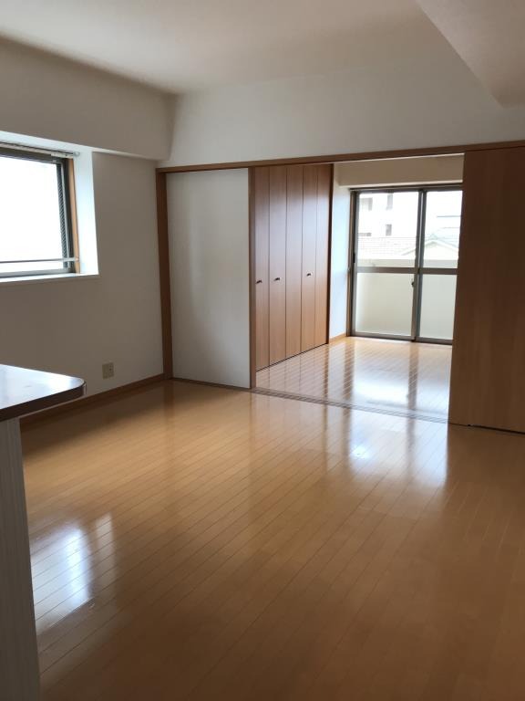 日当たりもよく落ち着くリビングです。