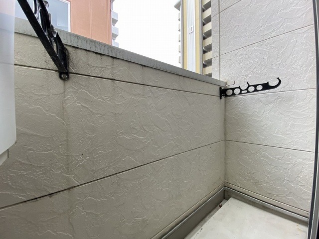 天気のいい日はこちらで洗濯物を干せます