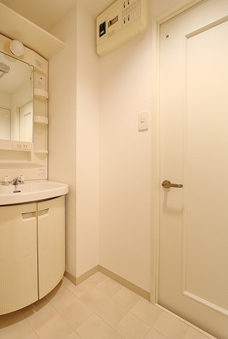 独立洗面台は嬉しいですね