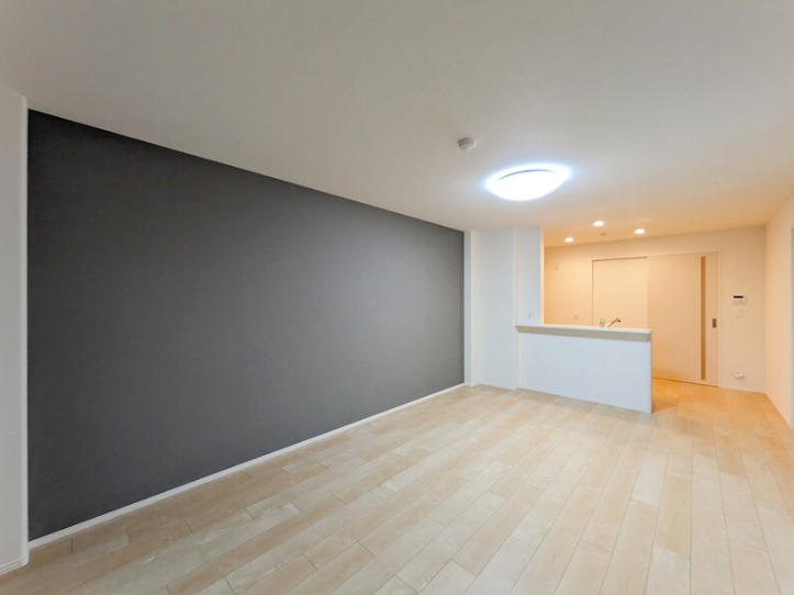 家具の配置が楽しくなるリビングですね