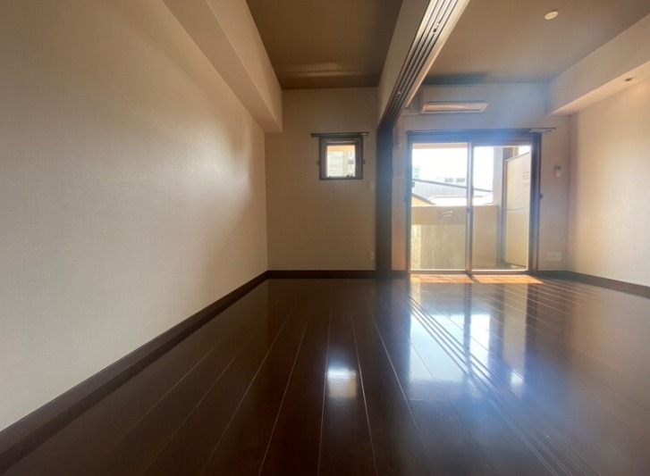 こちらは寝室にいかがでしょうか