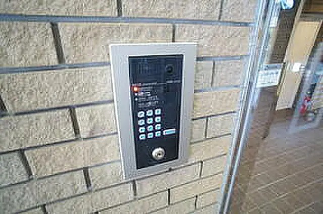 オートロック完備です