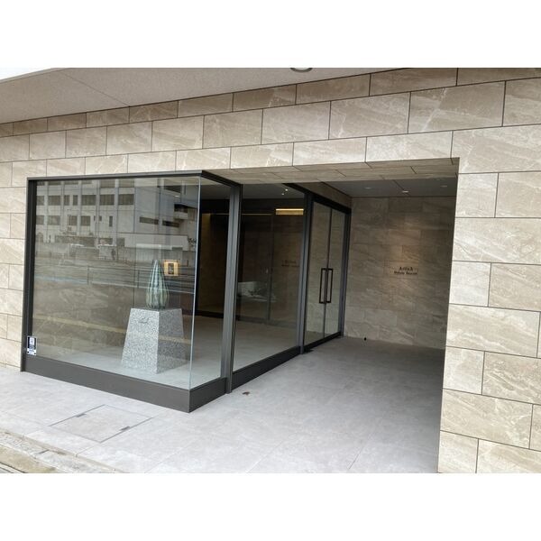 エントランスもきれいにされています