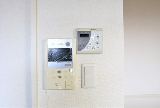 女性の方も安心のTVモニターフォン付き