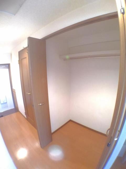 収納スペースも確保しております。