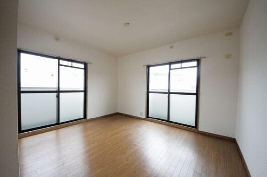 こちらは子供部屋にいかがですか