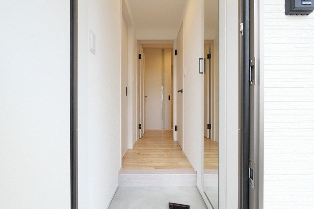 玄関も充分な広さです