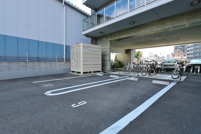 敷地内駐車場ございます