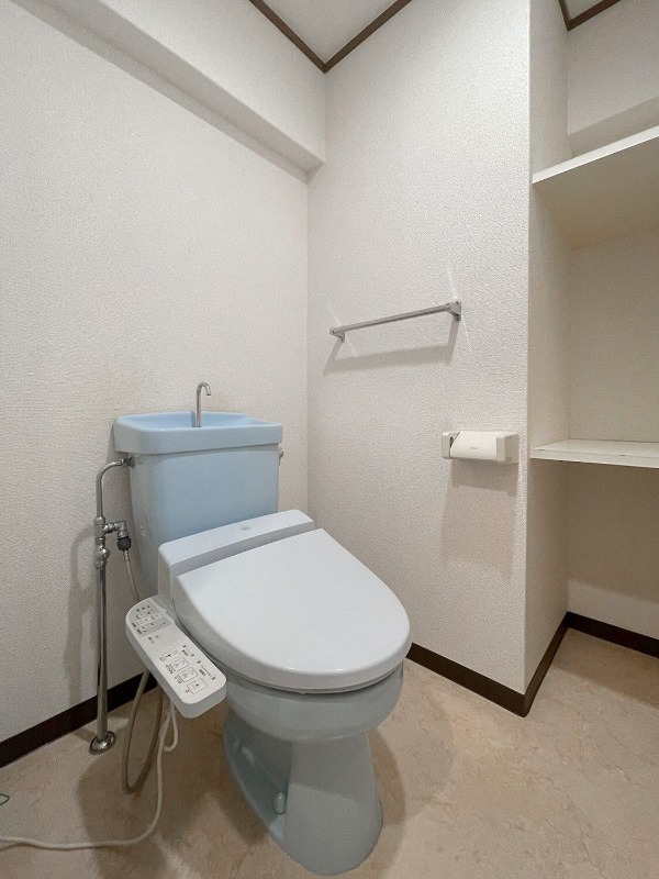 温水洗浄便座付きです