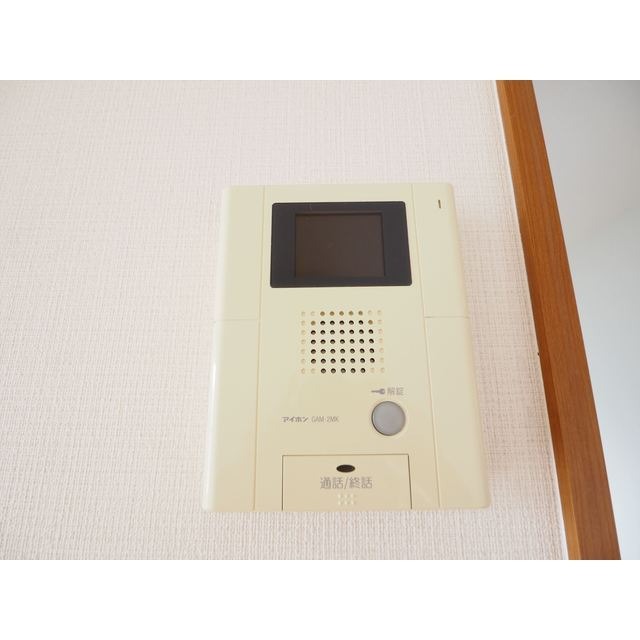 TVモニター付きインターホンで安心です。