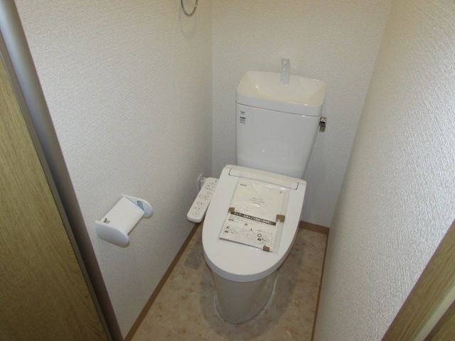 温水洗浄便座付きです