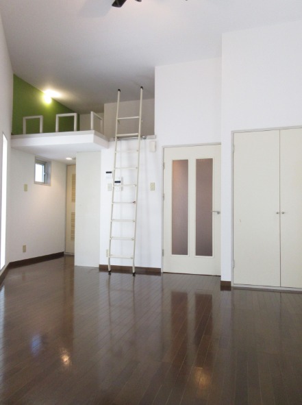 ロフト付きのお部屋です