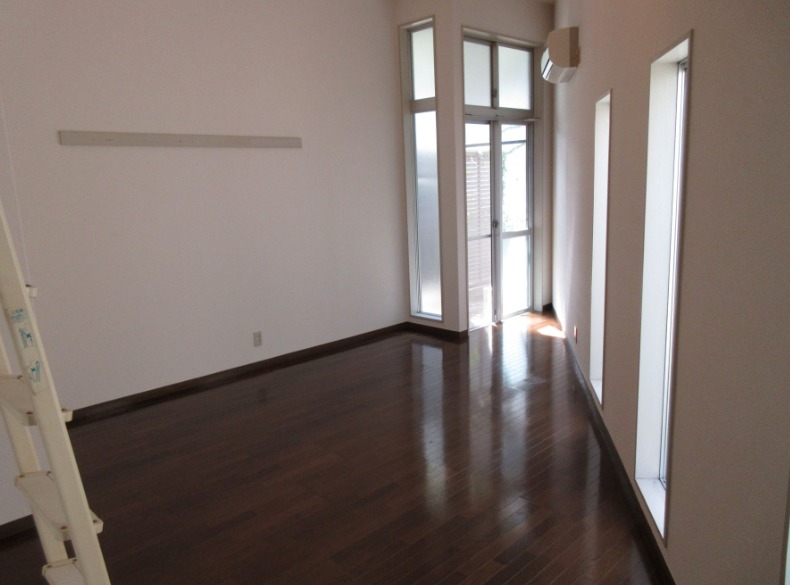 別角度から見たリビングです