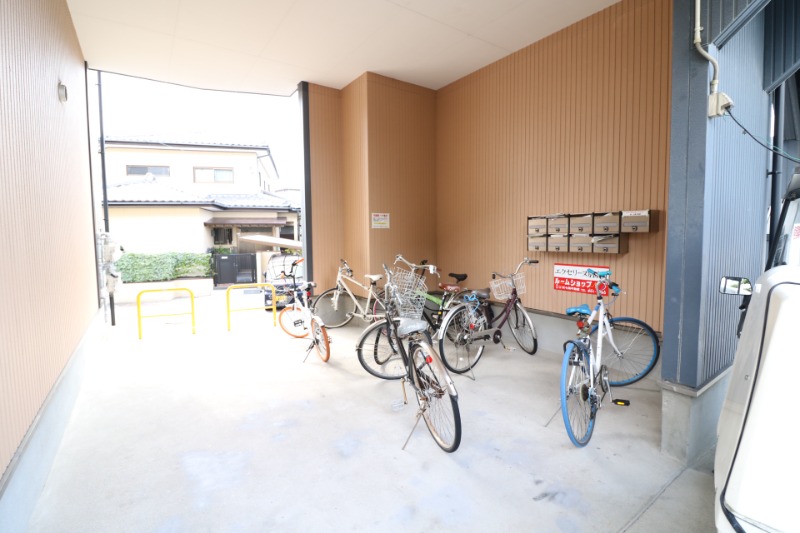 駐輪場もあります。