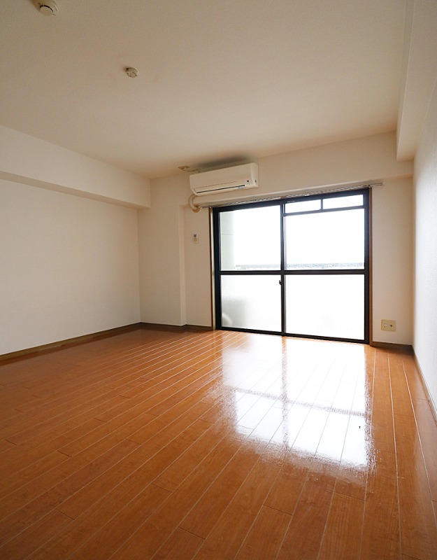 広々8帖越えのお部屋です