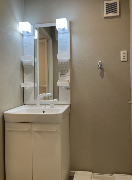 朝の身支度にちょうどいいですね。