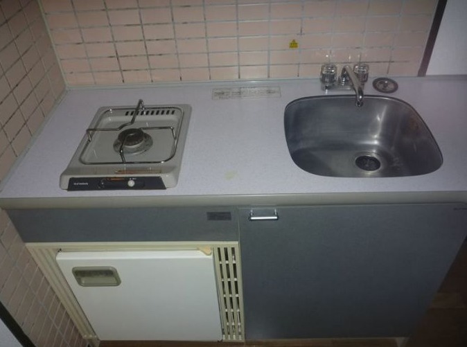 料理も広々できますね。