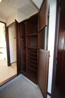 靴はこちらへどうぞ。